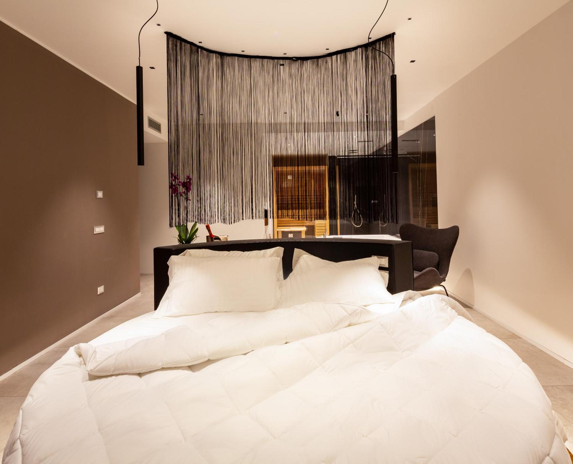 The Corner Duomo Hotel Milano Rum bild